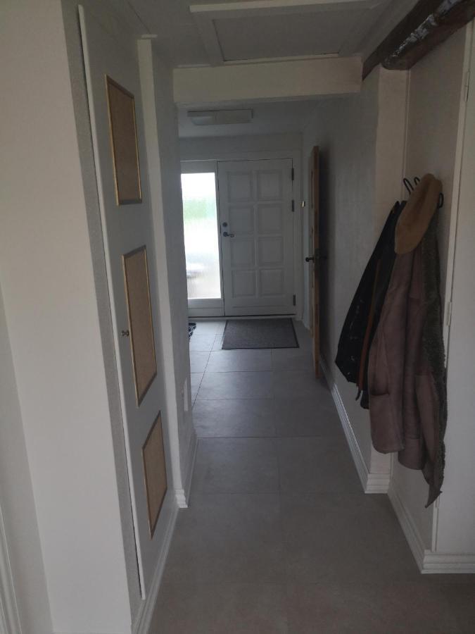 Commuter Room For One Or Two People Munkebo Exteriör bild